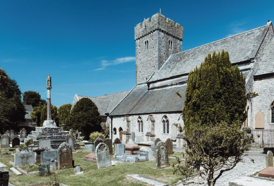 Llanilltud Fawr, mythique abbaye galloise